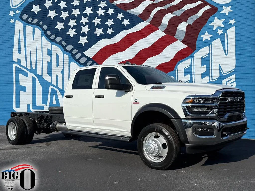 2026 RAM 5500 Big Horn 4X4 Crew Cab DRW 197" WB's photo