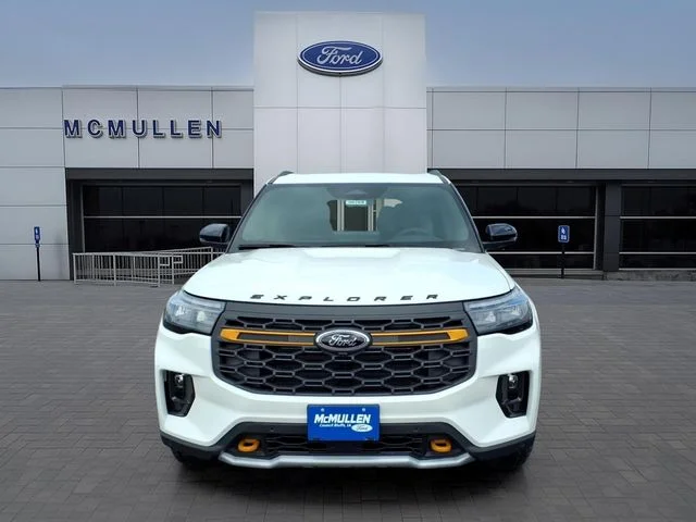 New 2026 Star White Metallic Tri-Coat Ford Tremor® image 28