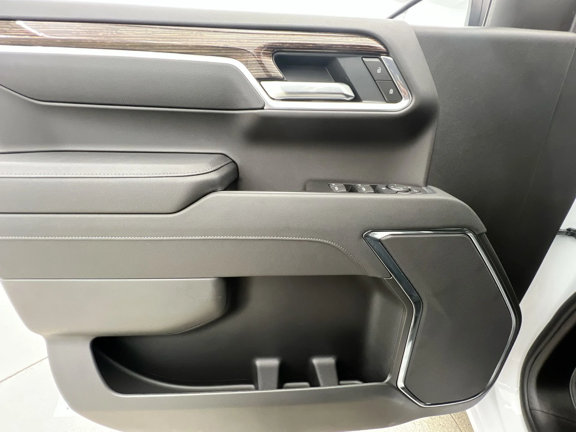 New 2026 Summit White GMC SLE image 64
