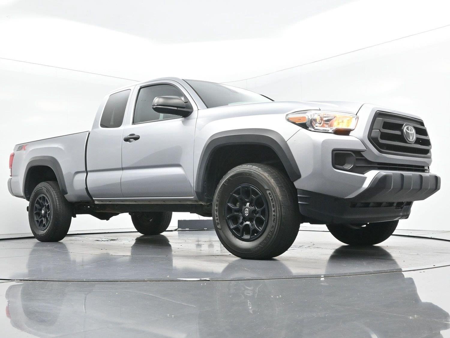 Used 2021 Silver Sky Metallic Toyota SR image 41