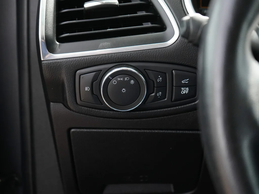 Used 2021 Carbonized Gray Metallic Ford Titanium image 16