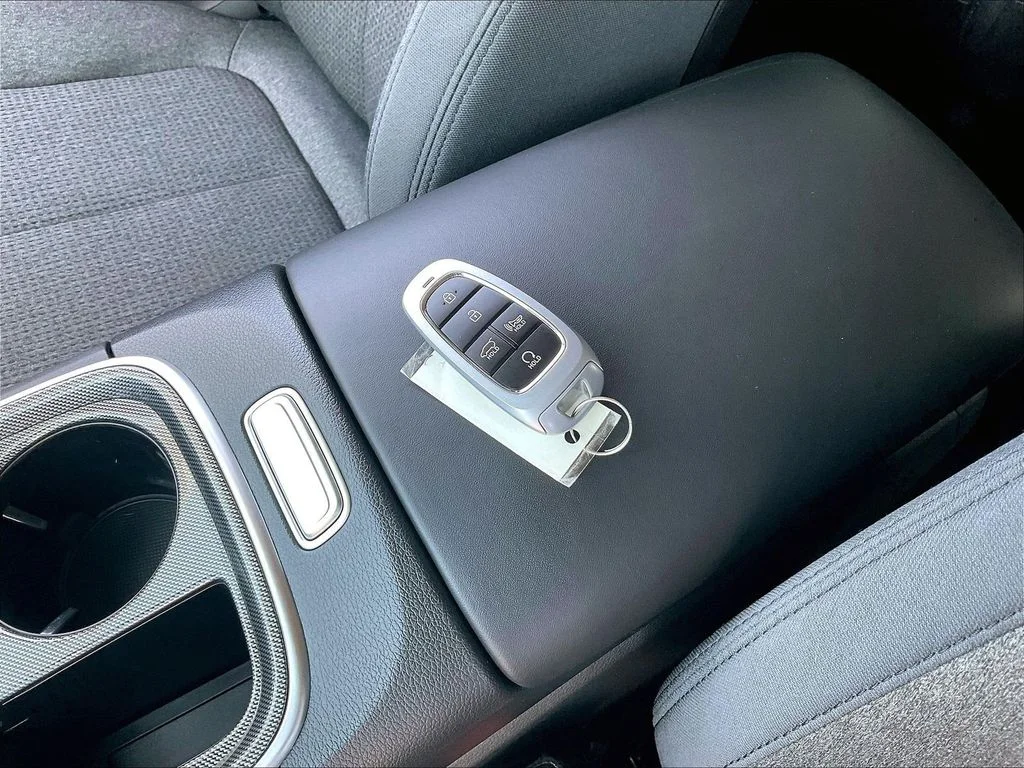Certified Used 2023 Silver Hyundai Blue image 32