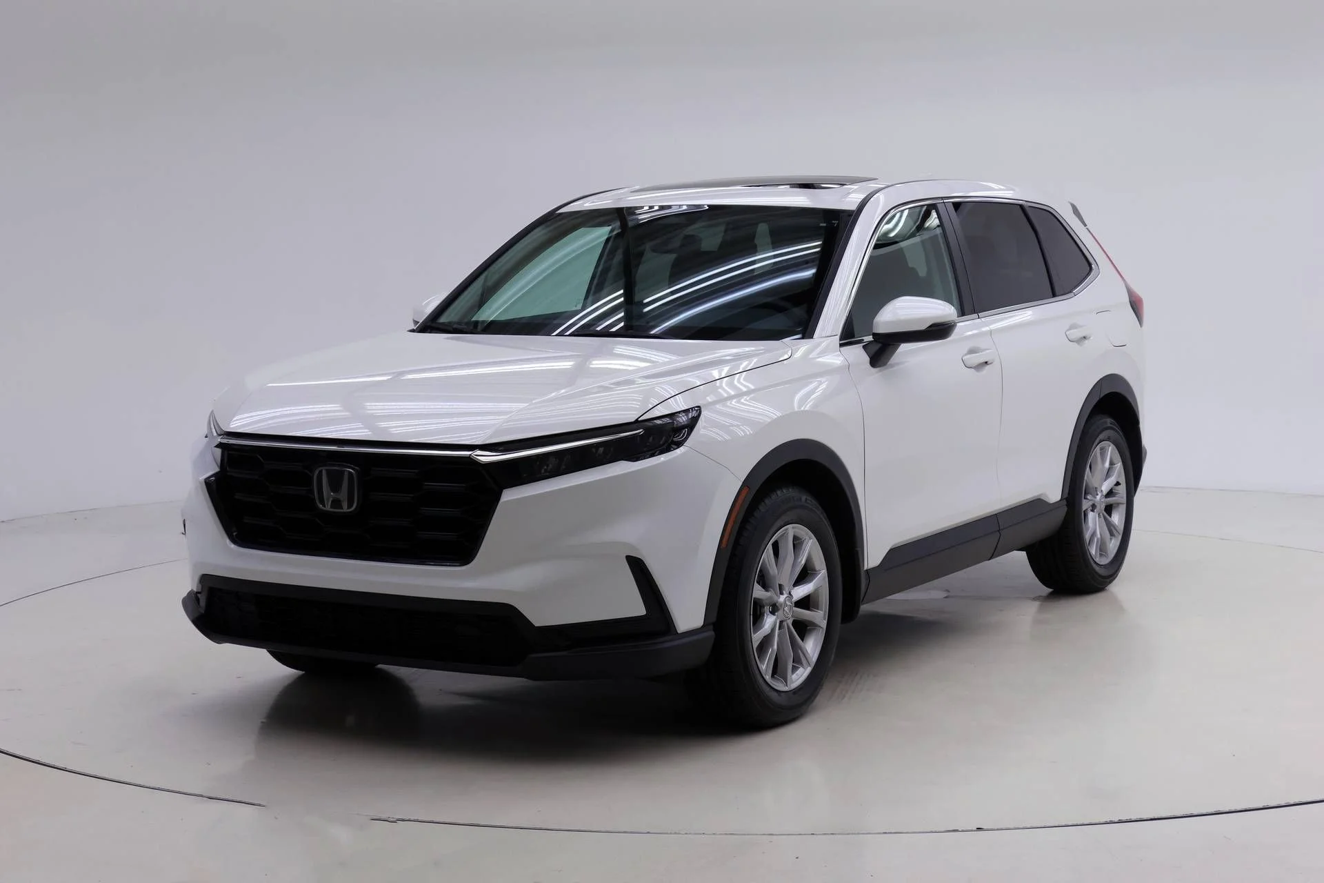 Used 2024 White Honda EX image 1