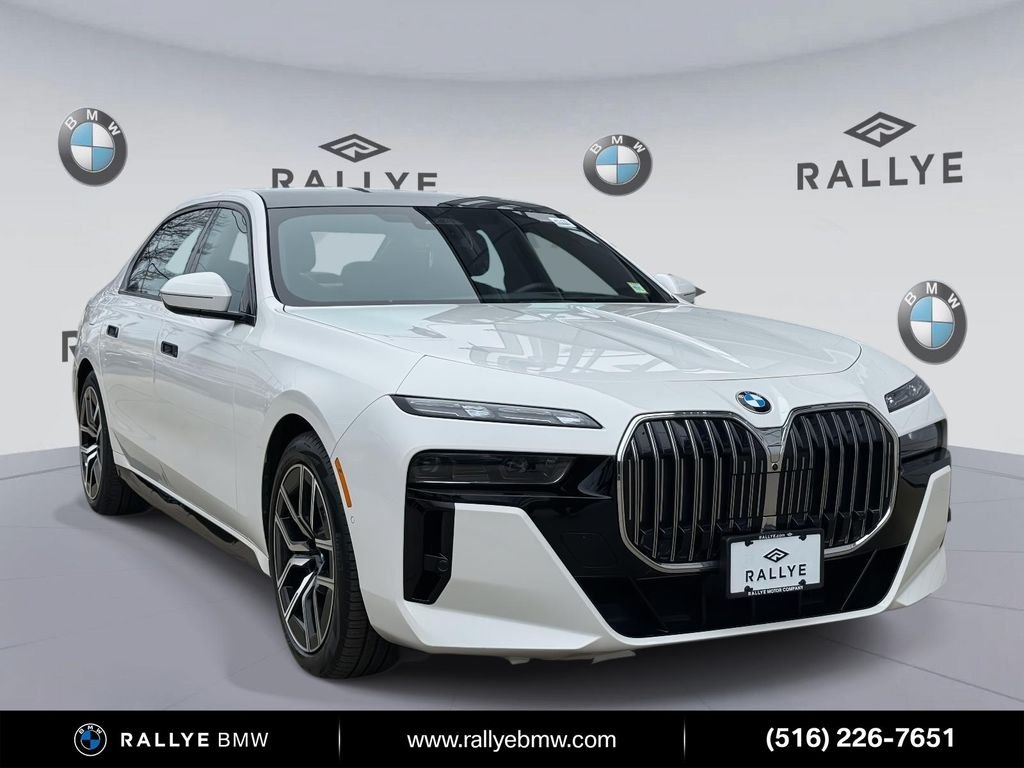 2023 BMW 7 Series 760i xDrive's photo