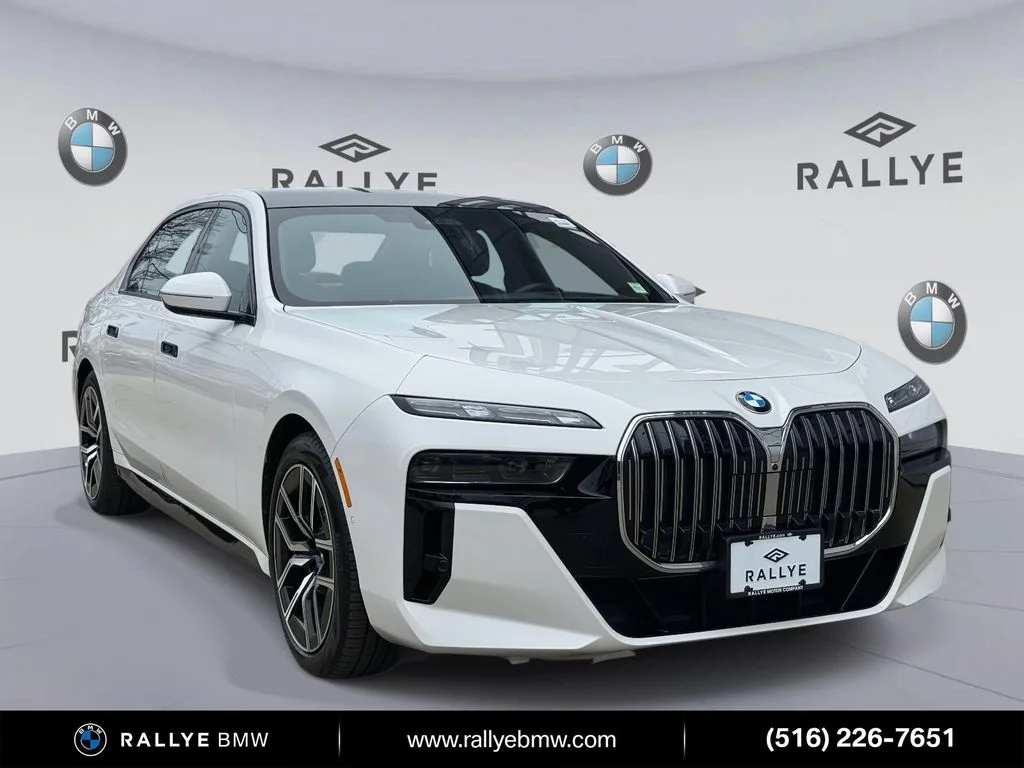2023 BMW 7 Series 760i xDrive's photo