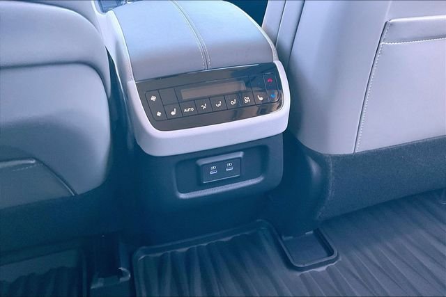 New 2027 WARM TITANIUM INFINITI LUXE image 34