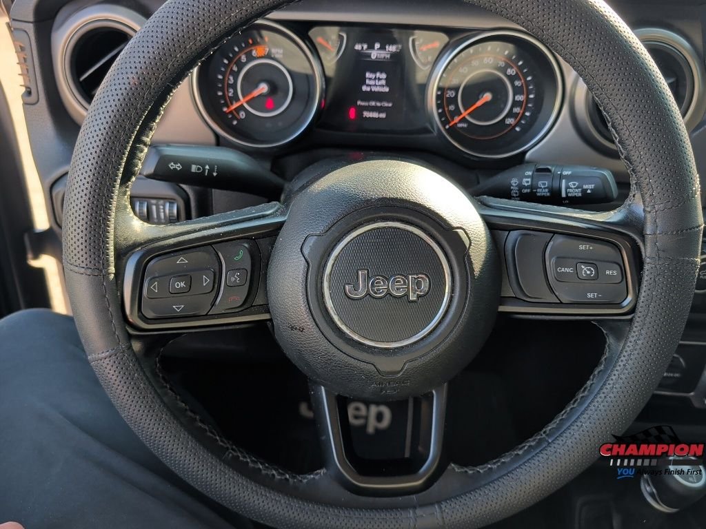 Used 2020 Silver Jeep Sport S image 22