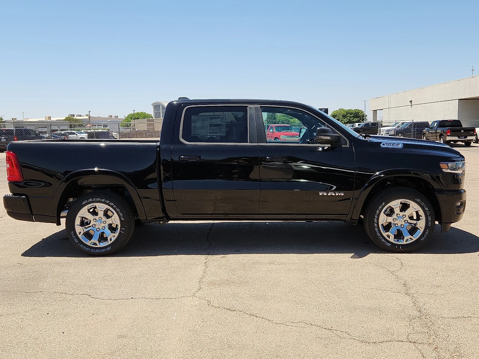 New 2026 Diamond Black Crystal Pearl-Coat  Paint Ram LONE STAR CREW CAB 4X4 5