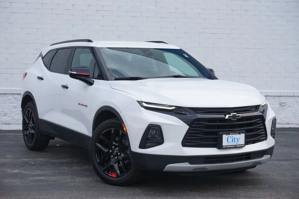 Used 2022 Chevrolet Blazer 2LT with VIN 3GNKBCR45NS228318 for sale in Grayslake, IL