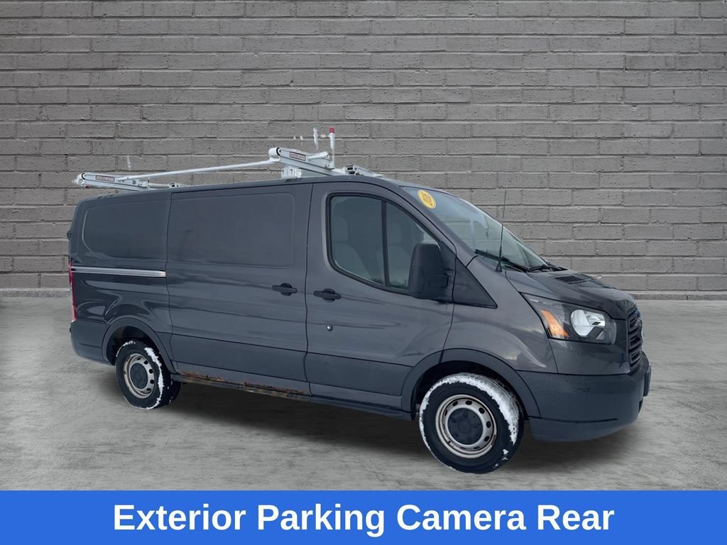 Used 2016  Ford BASE image 12
