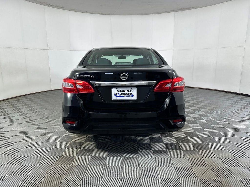 Used 2019 Super Black Nissan S image 9