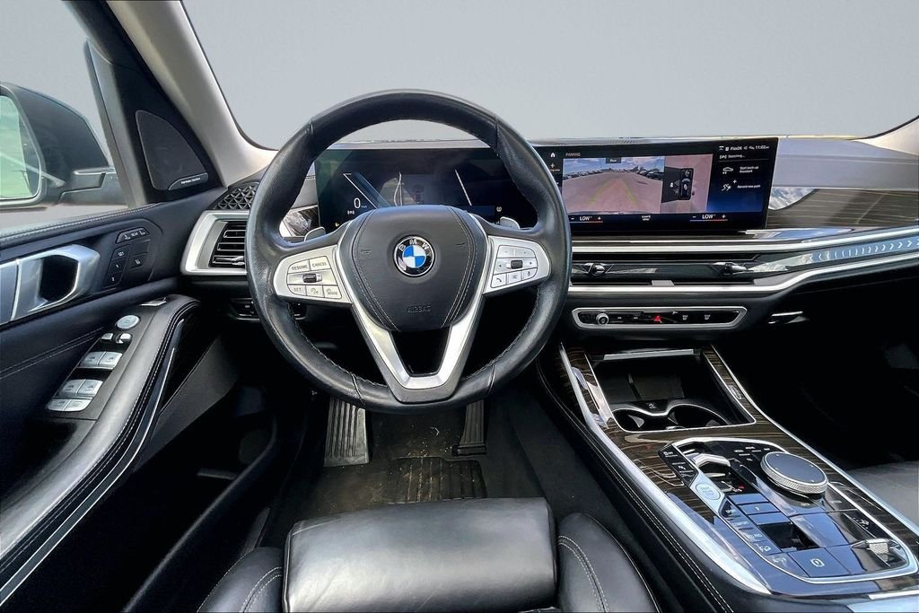 Used 2023 Black BMW xDrive40i image 5