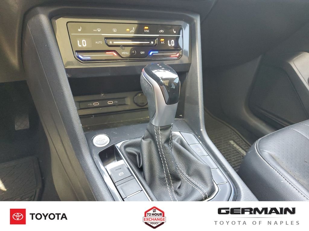 Used 2022 White Volkswagen 2.0T SE image 26
