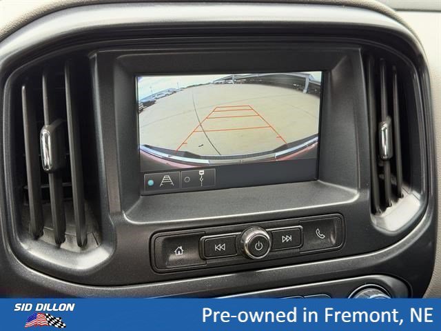 Used 2018 Cardinal Red GMC 4WD image 9