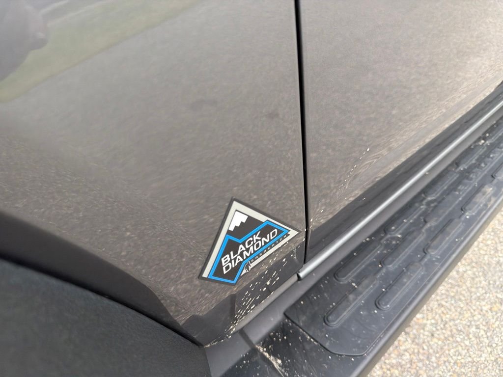 Certified Used 2021 Gray Metallic Ford Black Diamond image 7