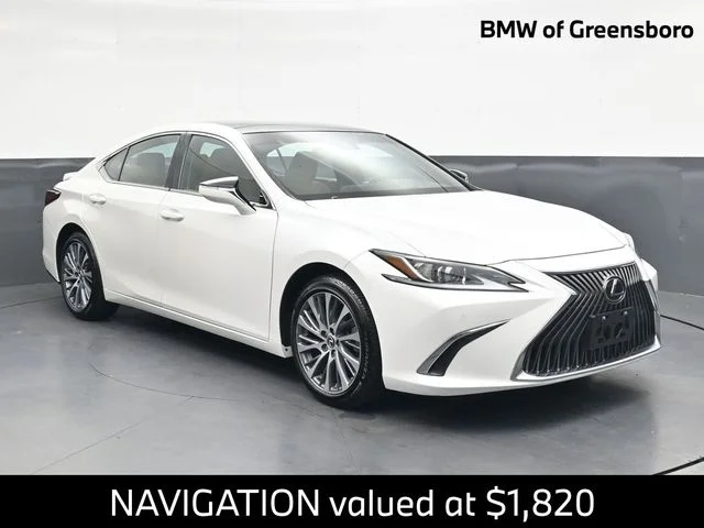 Used 2021 White Lexus 350 image 1