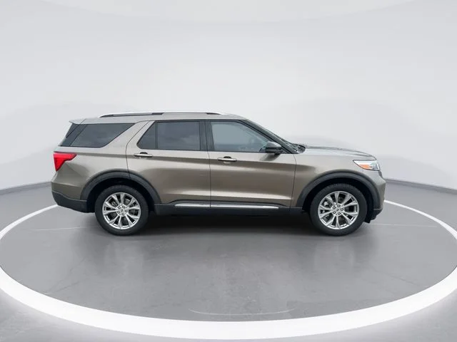 Used 2021 Gray Ford Limited image 8