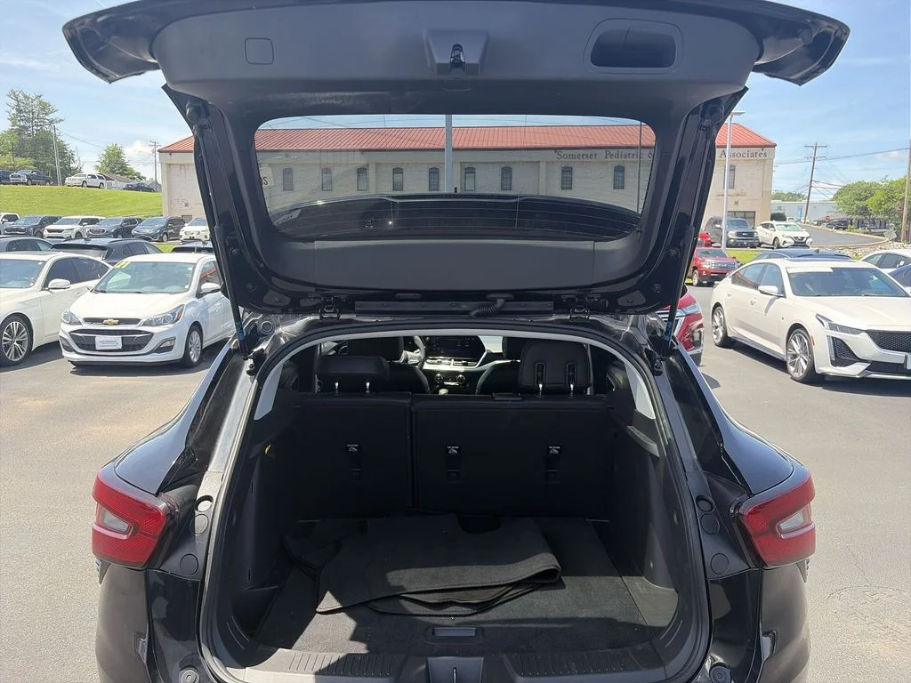 Used 2025 Black Chevrolet LT image 28