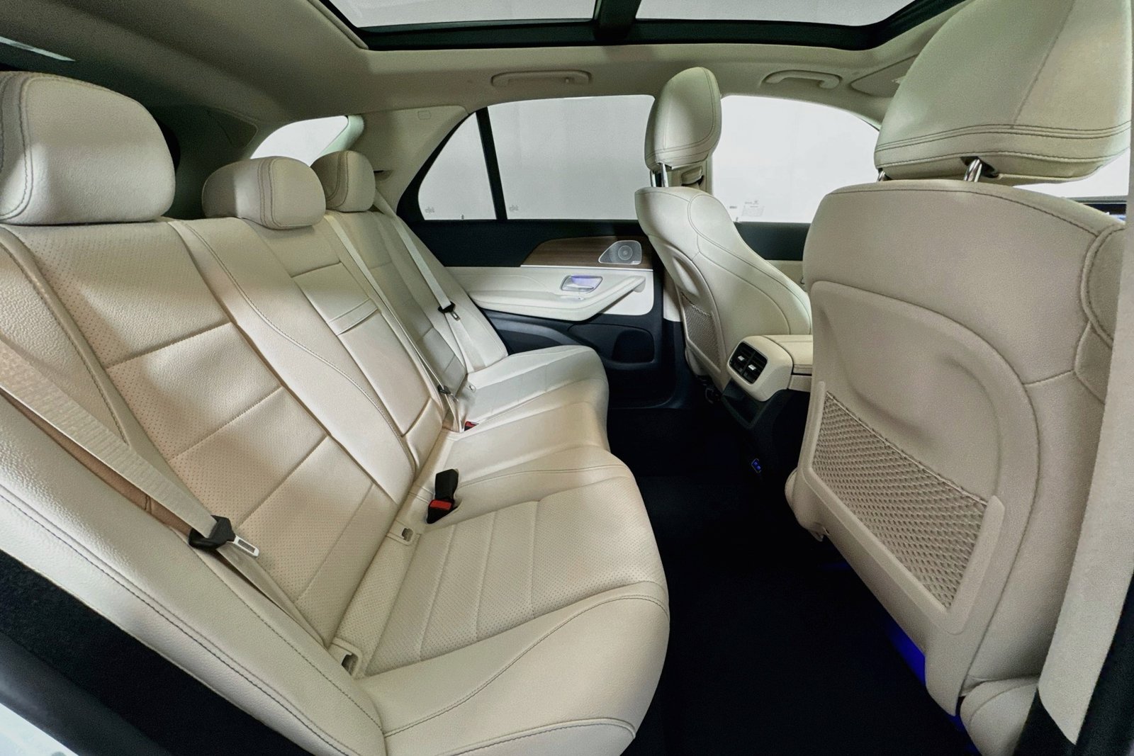 New 2026 Polar White Mercedes-Benz GLE 450 image 25