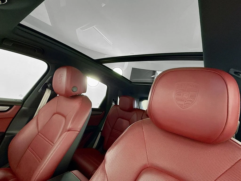Used 2022 Black Porsche Platinum Edition image 22