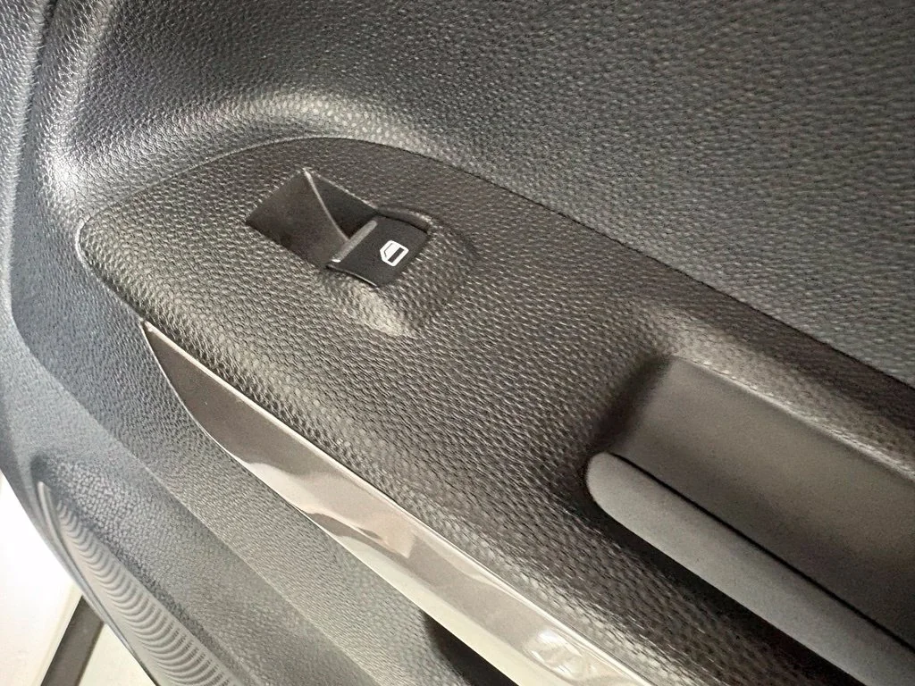 Used 2020 White Ford SE image 20