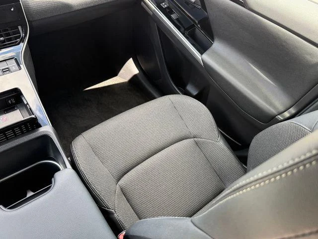 Certified Used 2024 ELEMENTAL SILVER Toyota XLE image 21