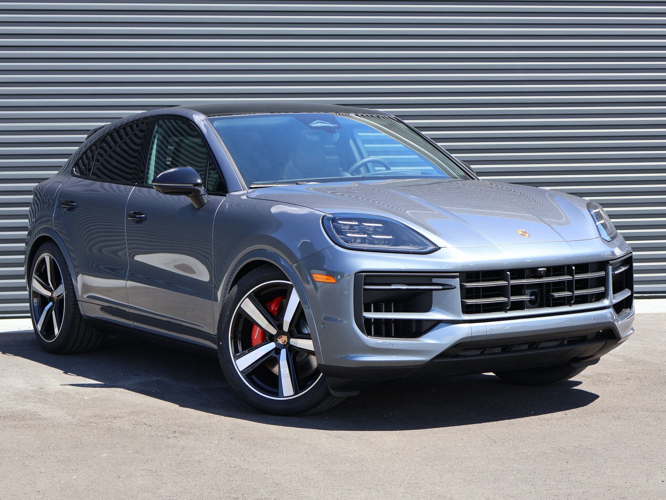 New 2026 Vanadium Grey Metallic Porsche S image 7