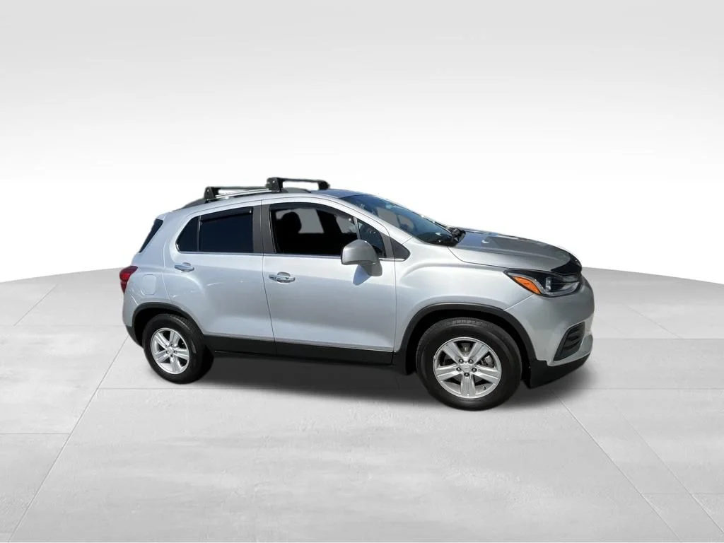 Used 2020 Silver Chevrolet LT image 21