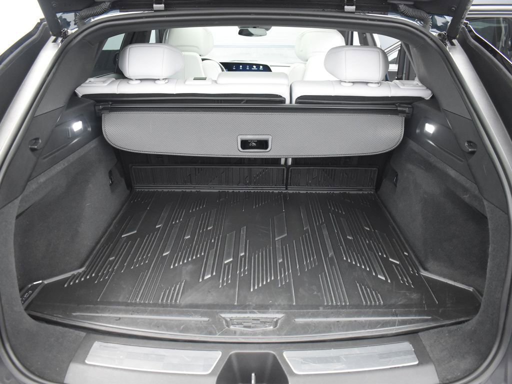 2024 CADILLAC LYRIQ - Image 9