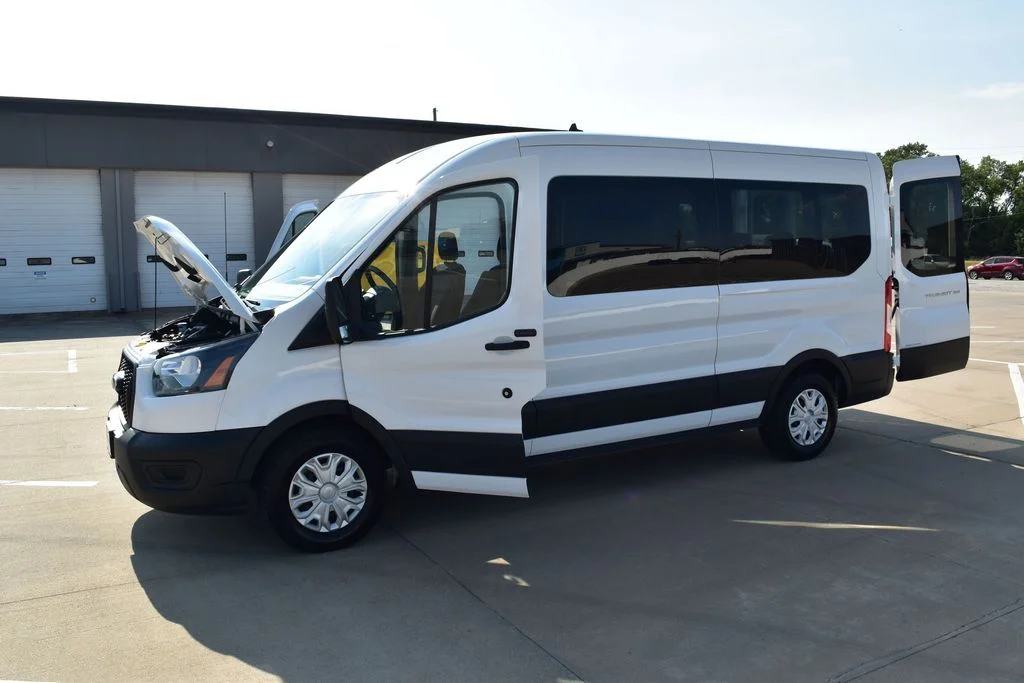 Used 2023 White Ford XL image 41