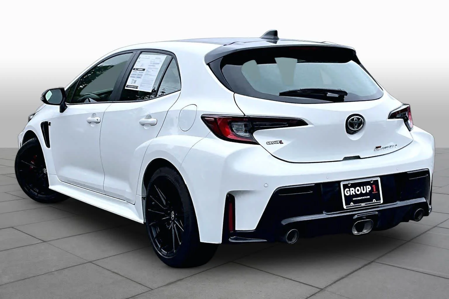 Used 2025 Ice Cap Toyota Premium Plus image 12