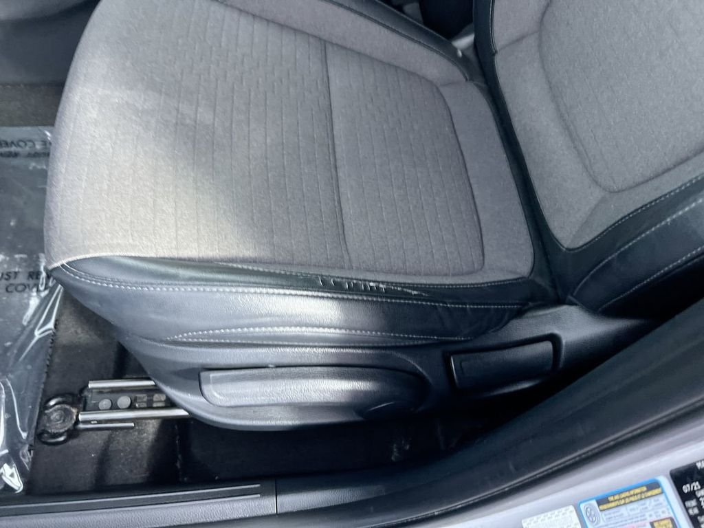 Used 2022 Gray Kia S image 9