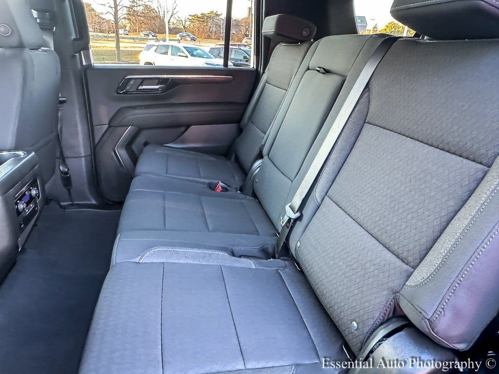 2026 CHEVROLET SUBURBAN - Image 11