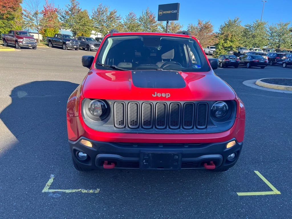 Used 2018 Red Jeep Trailhawk image 2