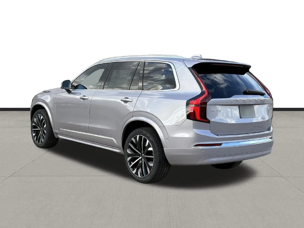New 2026 Aurora Silver Volvo Plus image 7