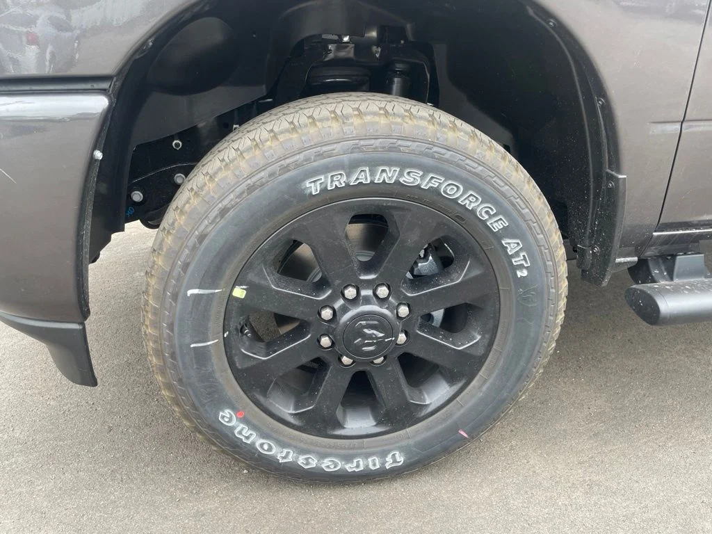 New 2026 Granite Crystal Metallic Clear-Coat Exterior Paint RAM Black Express image 10