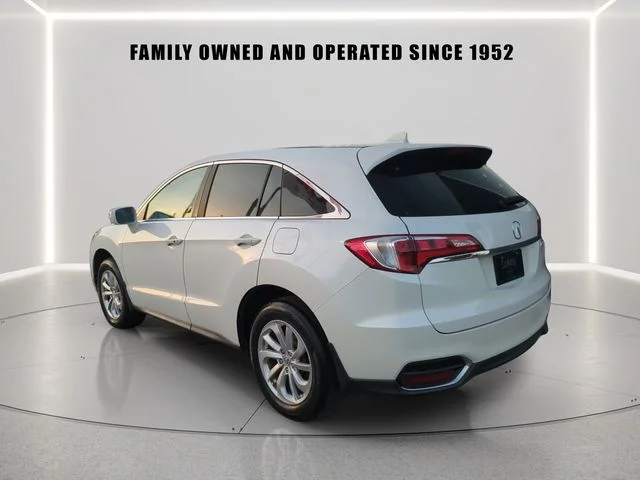 Used 2018 White Acura Technology Package image 4