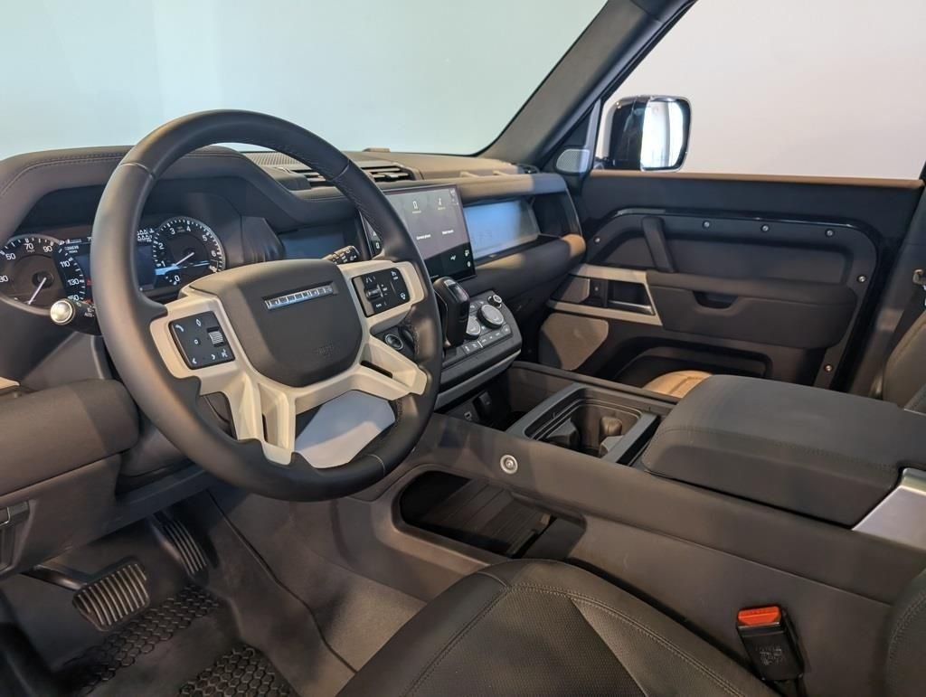 Certified Used 2023 Santorini Black Metallic Land Rover SE image 14
