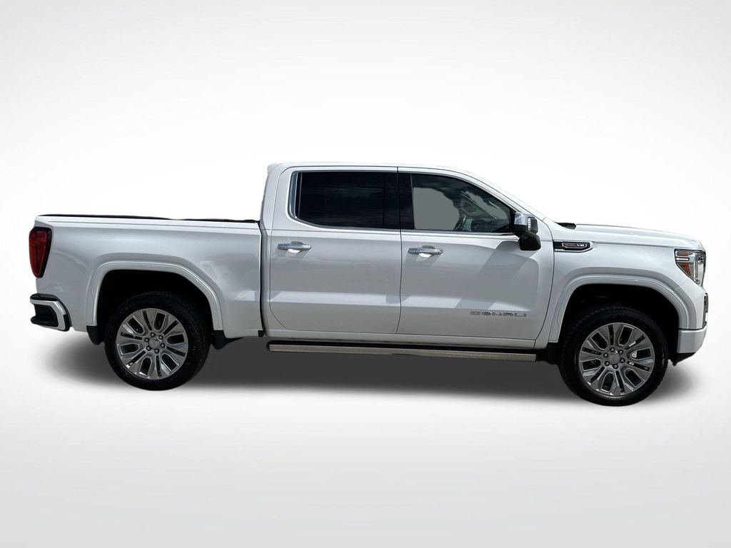 Used 2022 White GMC Denali image 8