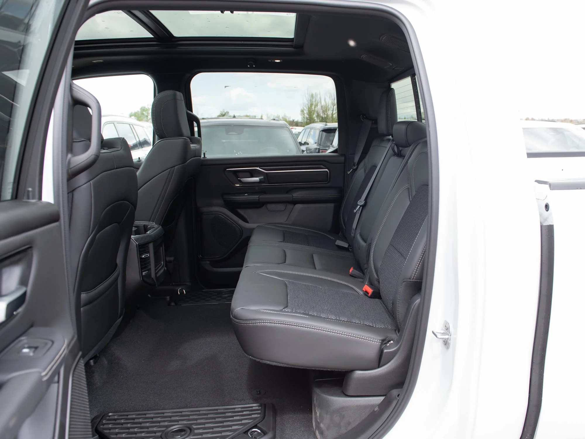 New 2026 White RAM Sport* 4x4 Crew Cab, 3.5 Inch Lift, 35 Inch Tires, Fuel Wheels image 22