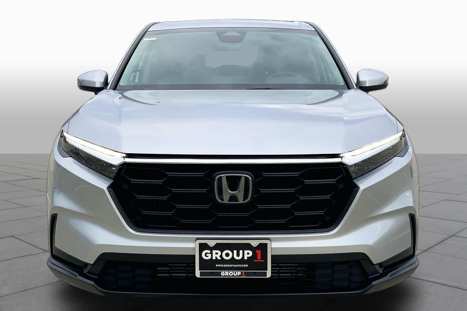 Used 2026 Solar Silver Metallic Honda LX image 4