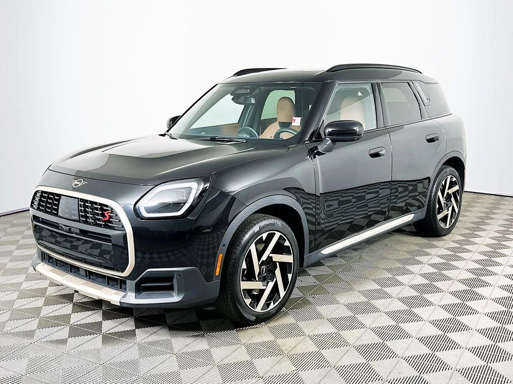 2025 MINI Countryman S ALL4's photo