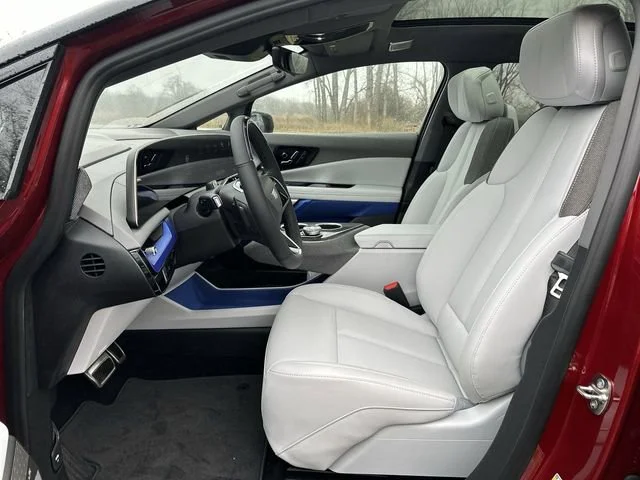 2026 Cadillac OPTIQ Sport - Photo 19