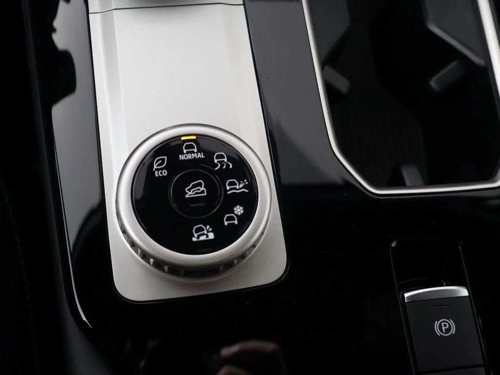 New 2026 Gray Mitsubishi Black Edition image 58