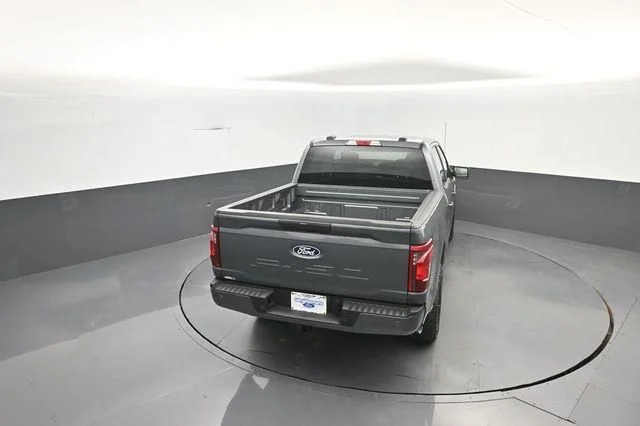 New 2026 Carbonized Gray Metallic Ford XLT image 28