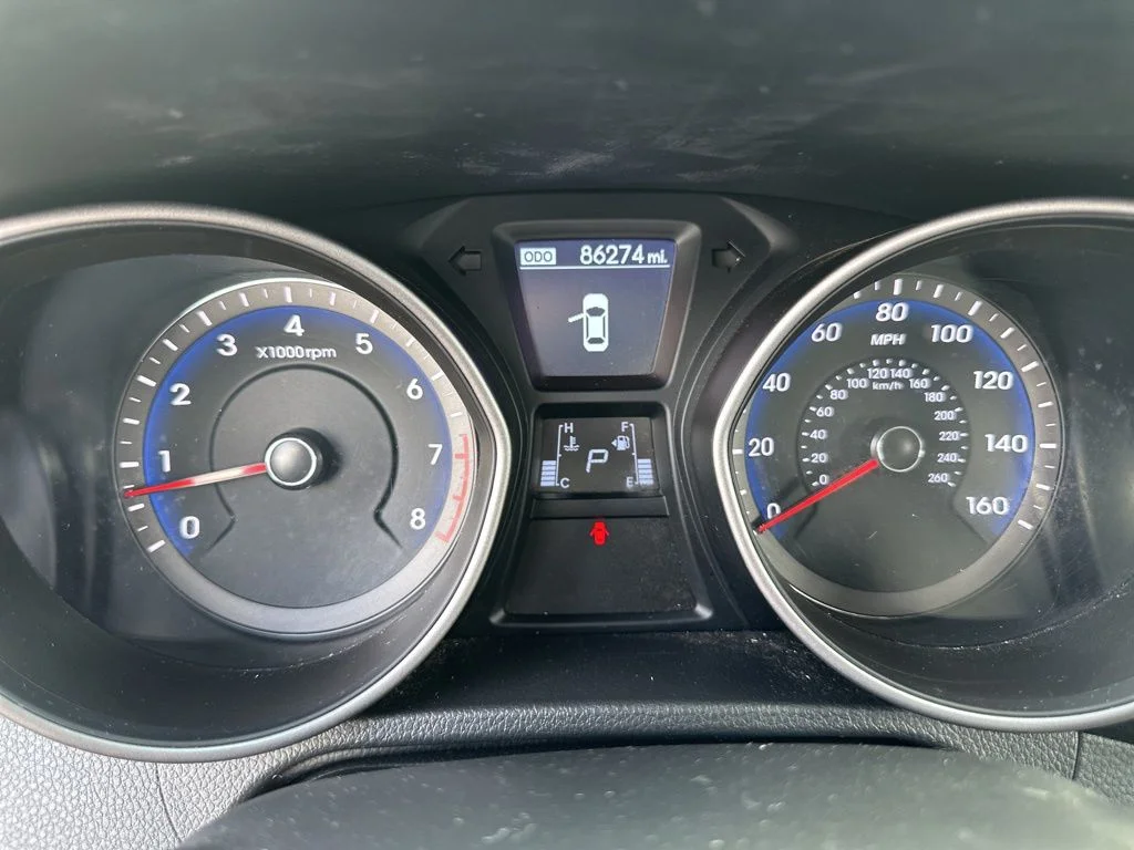 Used 2017 Black Noir Pearl Hyundai Base image 3