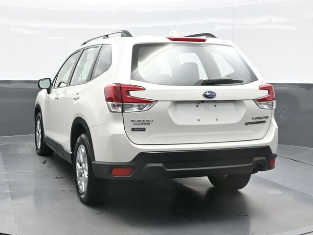 Used 2020 White Subaru Base image 6