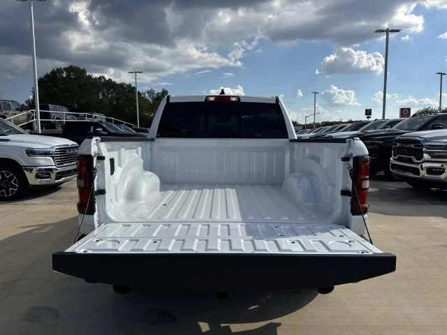 New 2026 Ivory White Tri-Coat Pearl-Coat Exterior Paint RAM Laramie image 27