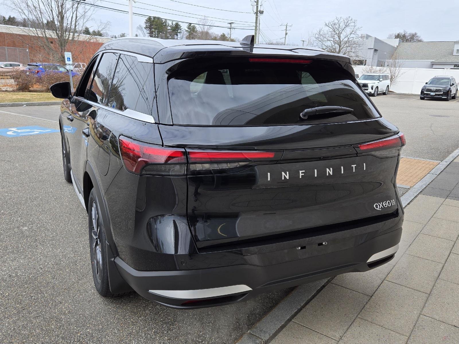 2026 INFINITI QX60 LUXE - Photo 12