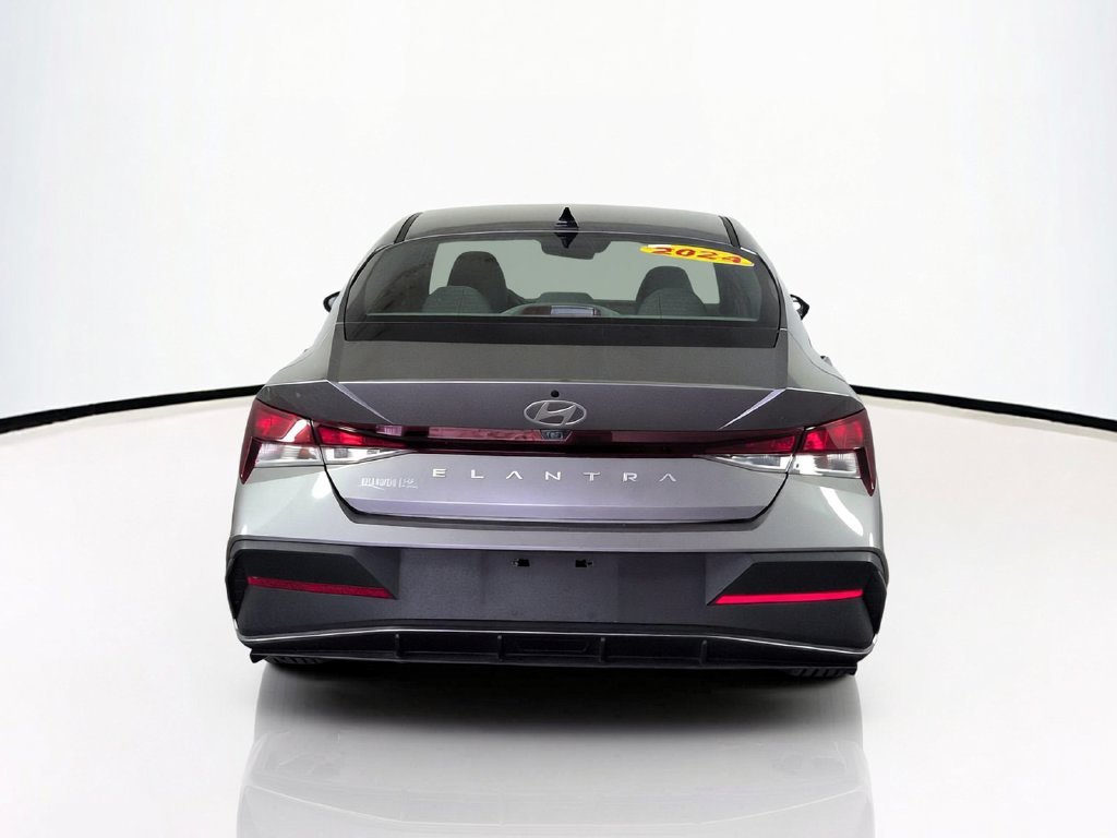 2024 Hyundai Elantra SEL - Photo 7